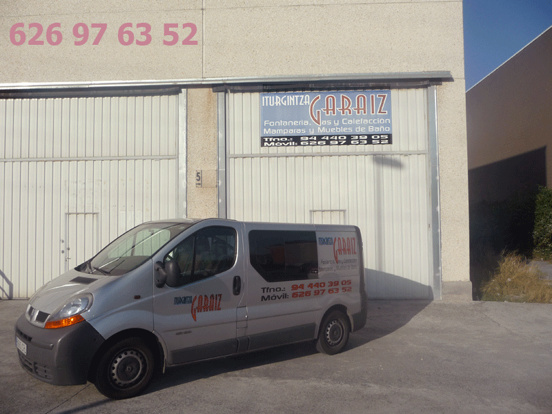 Iturgintza Garaiz: tailerra eta furgoneta Basaurin